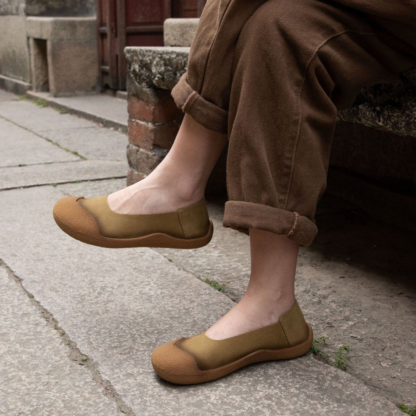 soft leather slip-on flat shoes W20 image 2